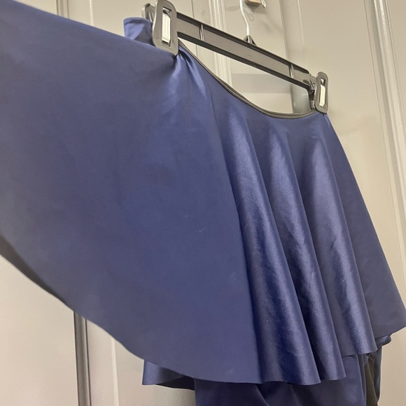 Maclovia Navy One-Piece Swimsuit - Picture 4 of 7